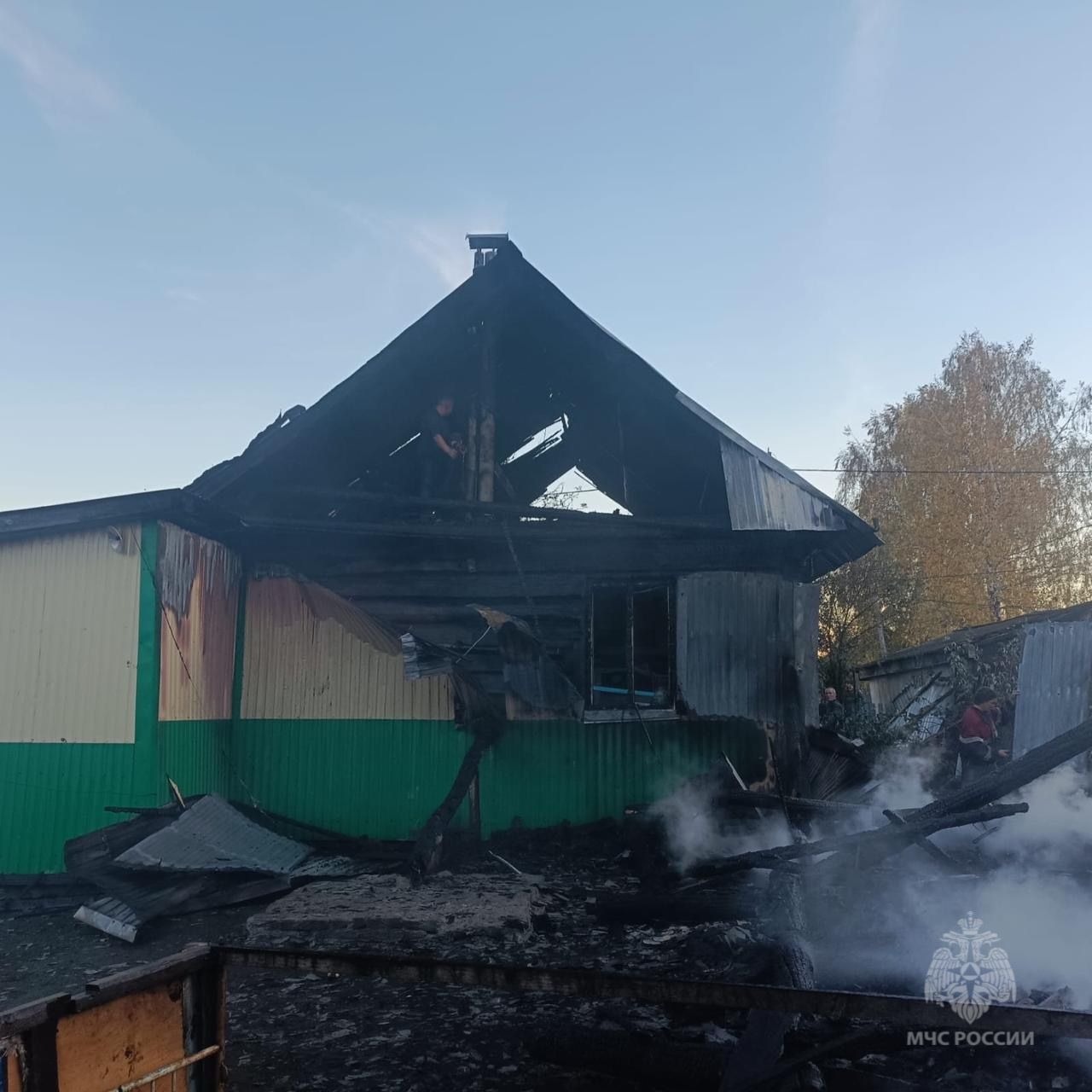 В Башкирии мужчина попал в больницу после самостоятельного тушения пожара 