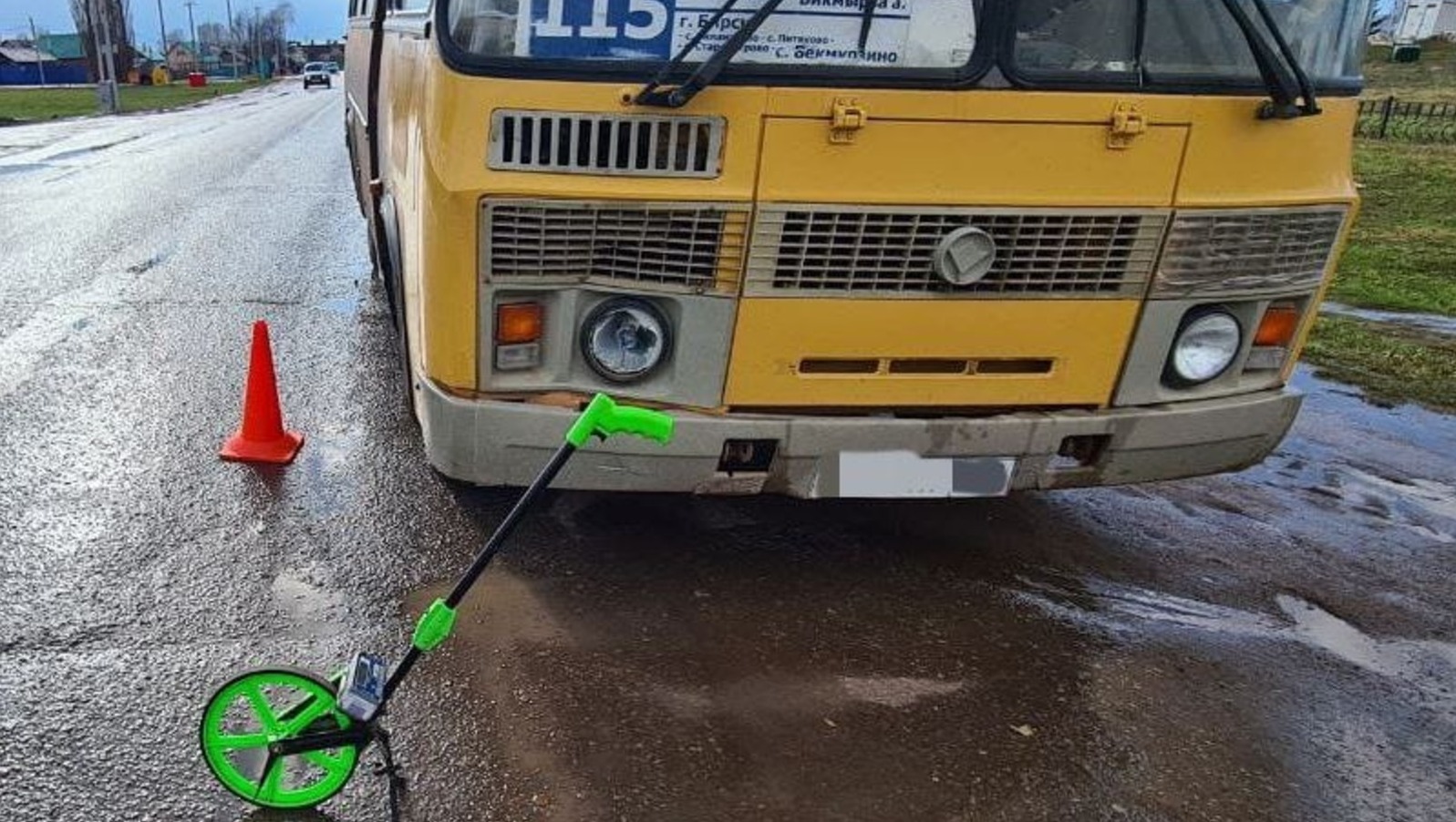 В Башкирии школьницу сбил автобус