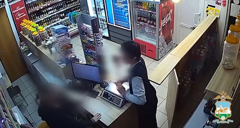 В Уфе задержан рецидивист, напавший на два магазина с ножом