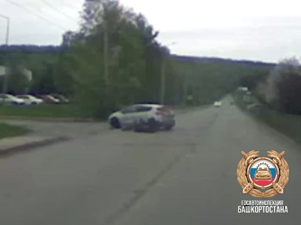В Башкирии погоня за подростками на мотоцикле закончилась аварией
