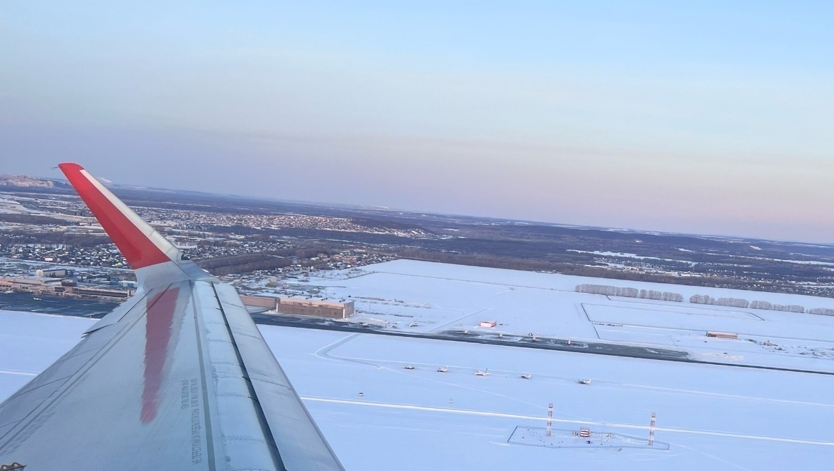 Самолет Уфа-Санкт-Петербург подал сигнал тревоги 