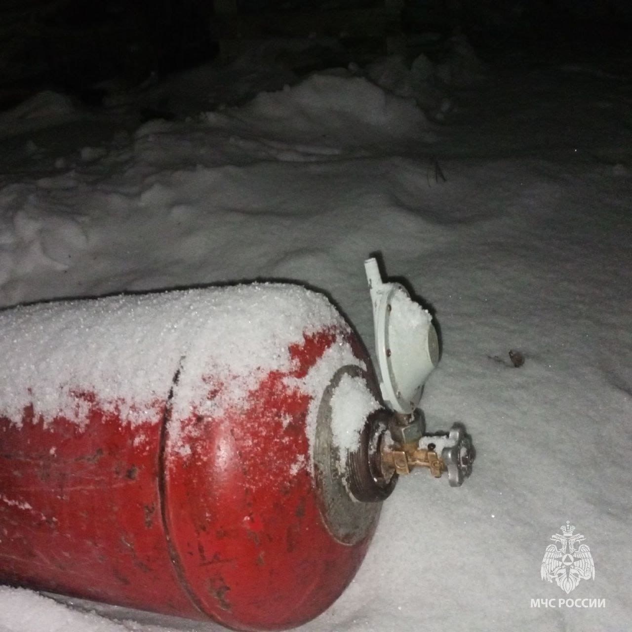 В Башкирии 18-летний парень пострадал при взрыве газового баллона