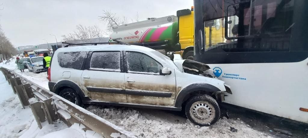 Под Уфой произошла вторая авария с участием пассажирского автобуса