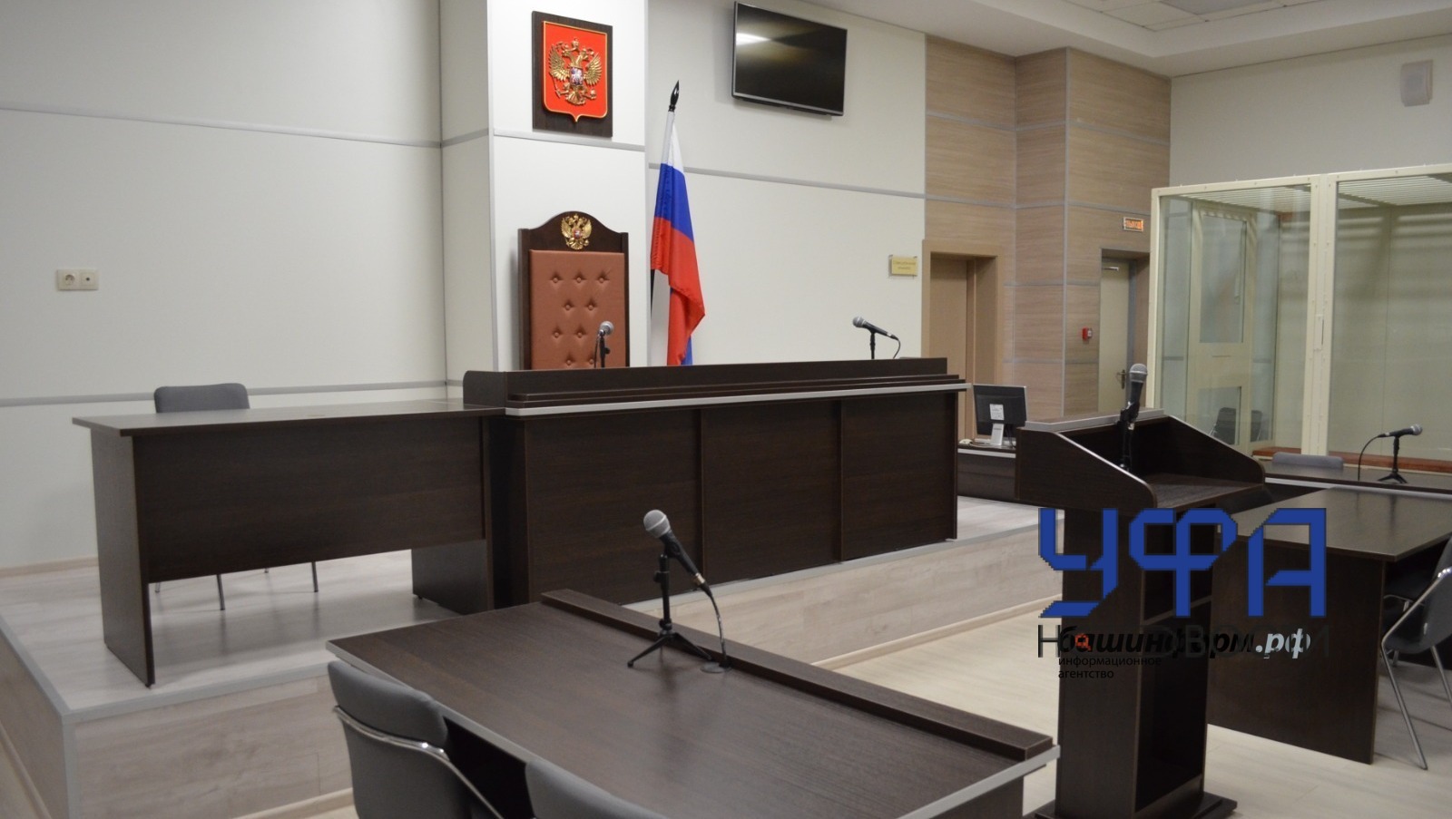 Экс-сотрудника полиции в Башкирии заставят вернуть взятку