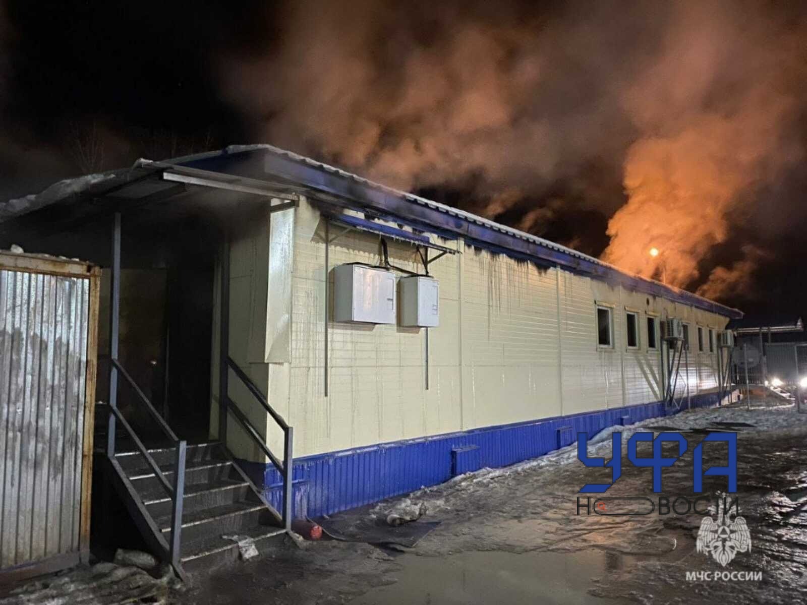 На трассе М-5 в Башкирии сгорела столовая