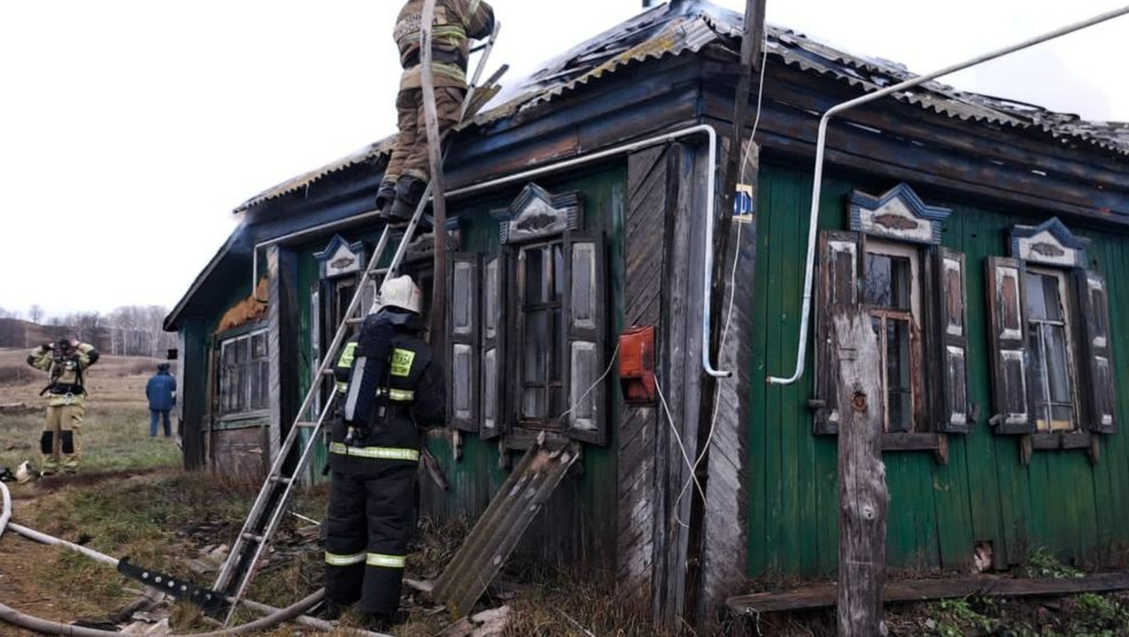 В Башкирии в сгоревшем дома обнаружили тело 66-летнего мужчины 