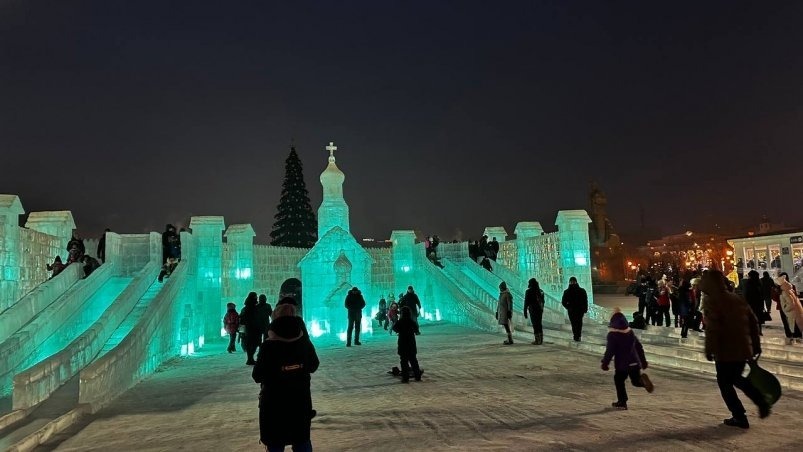 В  Уфе открываются ледовые городки 
