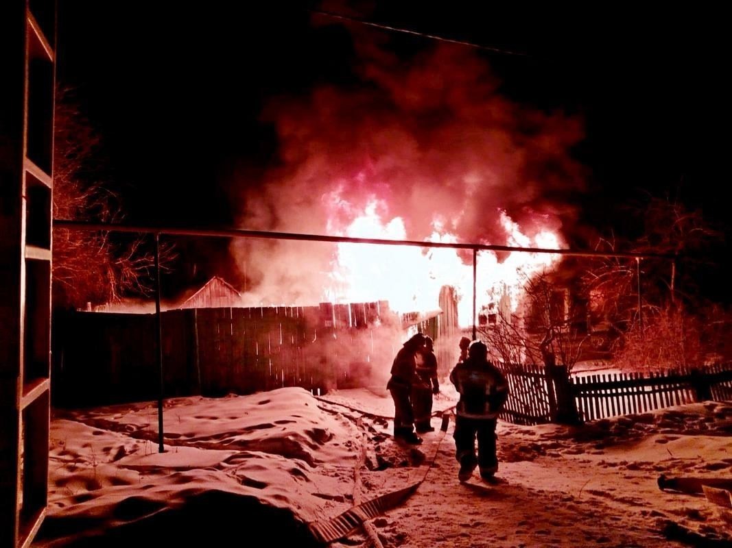 В Башкирии из пожара вытащили обгоревшего мужчину