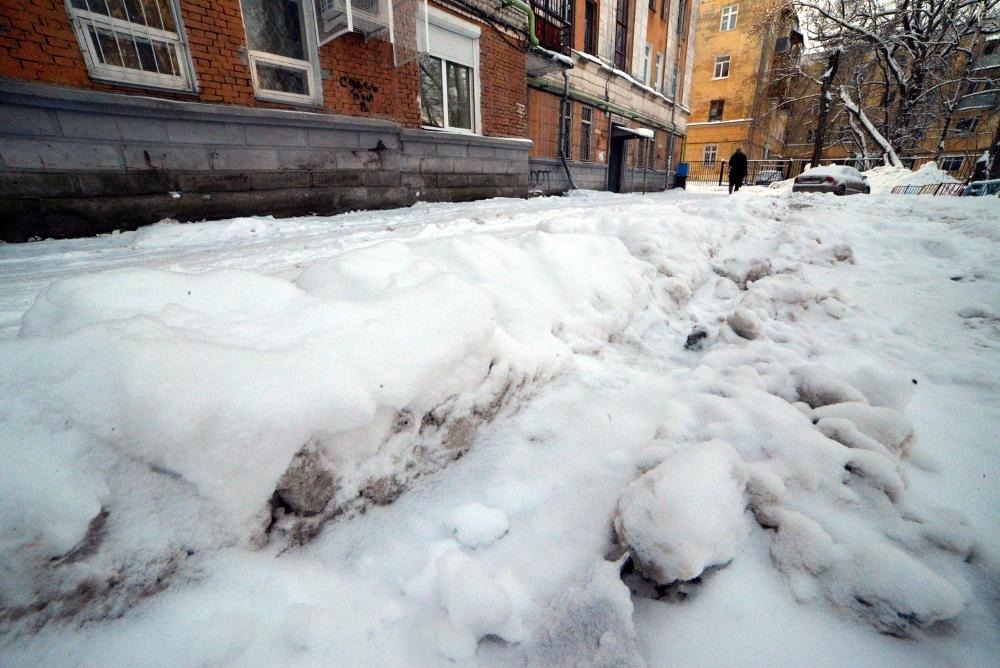 Жители Уфы жалуются на незаконную сгрузку снега