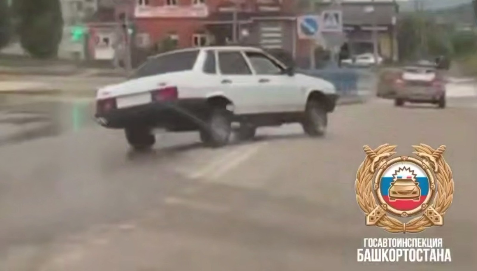 Скриншот видео ГИБДД по РБ