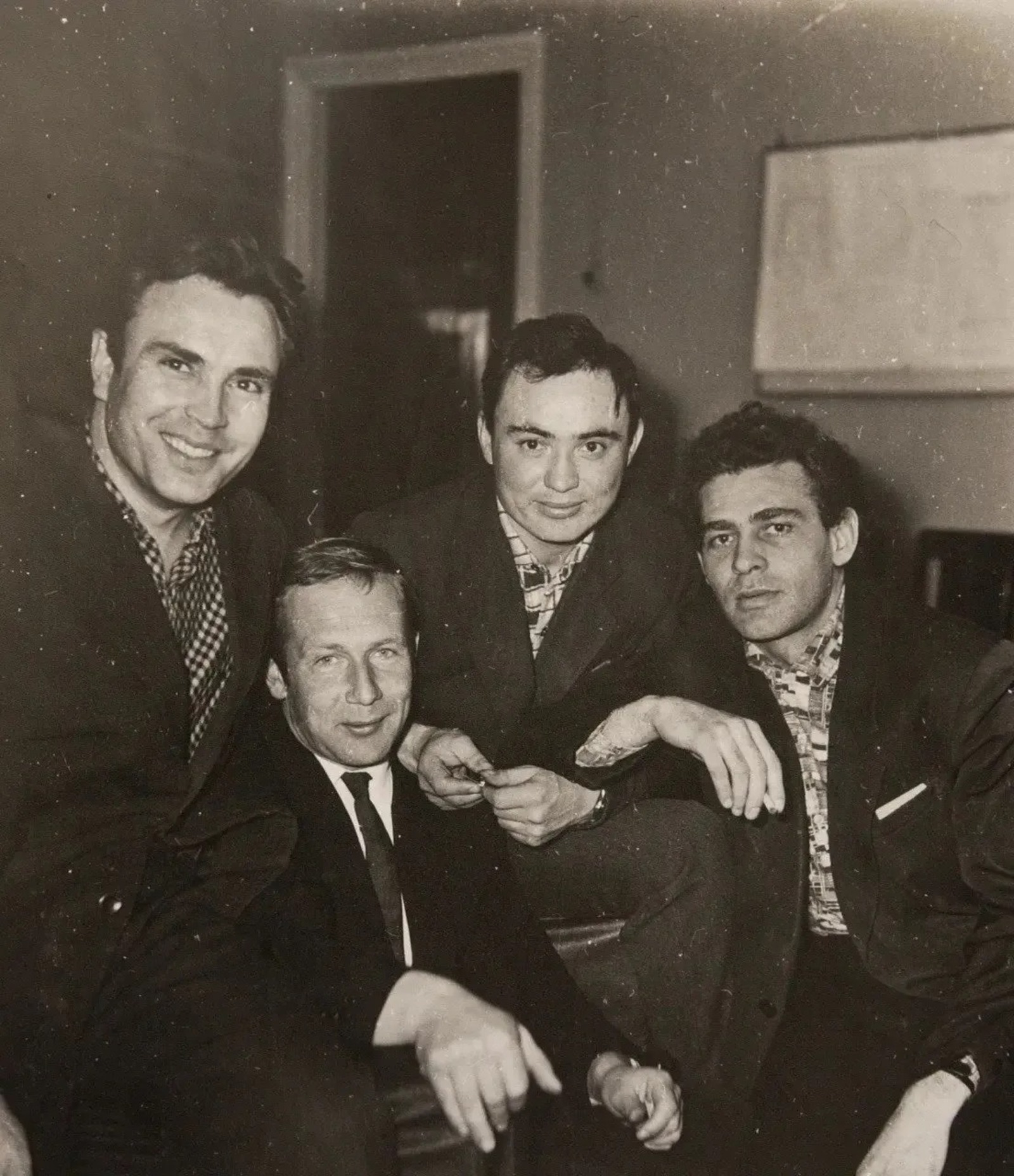 Соцсети Канал MAX Радия Хабирова