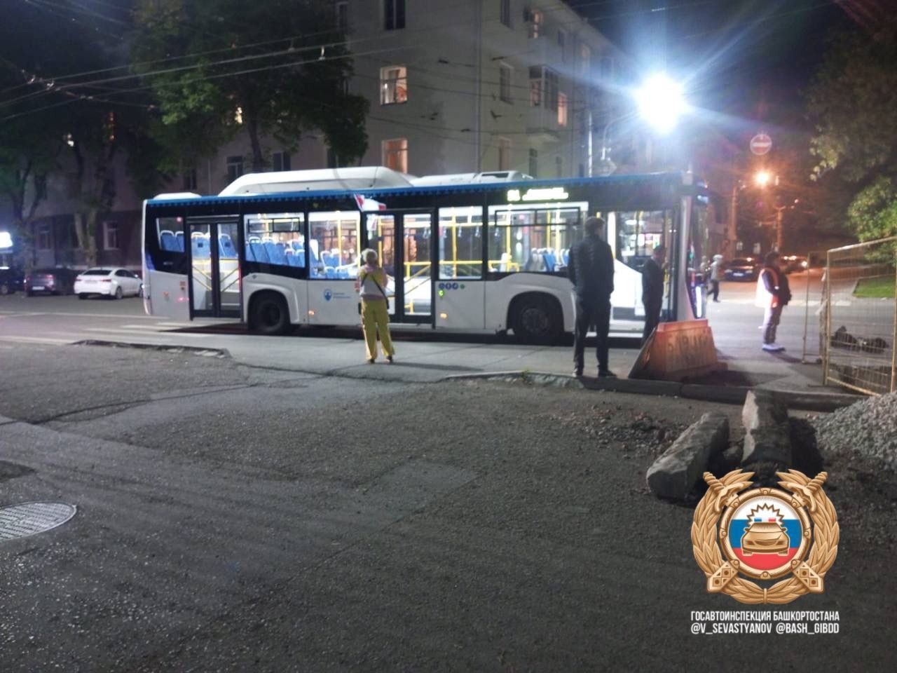 В Уфе автобус с 50 пассажирами стукнулся с иномаркой