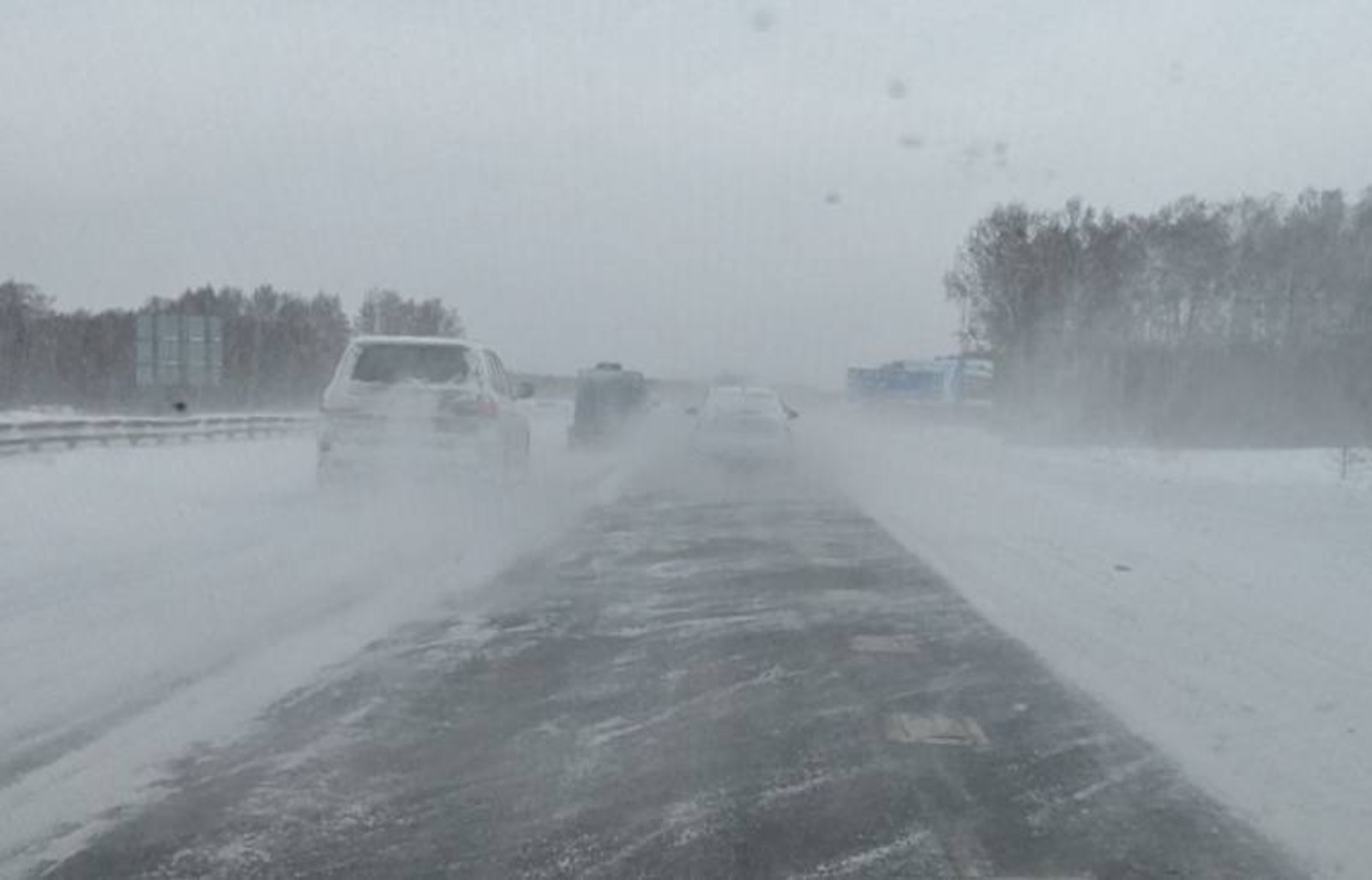 В Башкирии погода парализовала движение на трассах