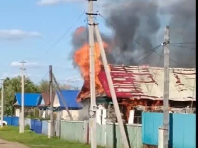 В Башкирии семья с четырьмя детьми едва не погибла в огне