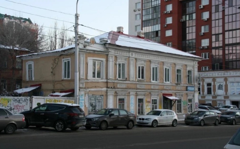 Два памятника в центре Уфы продали 