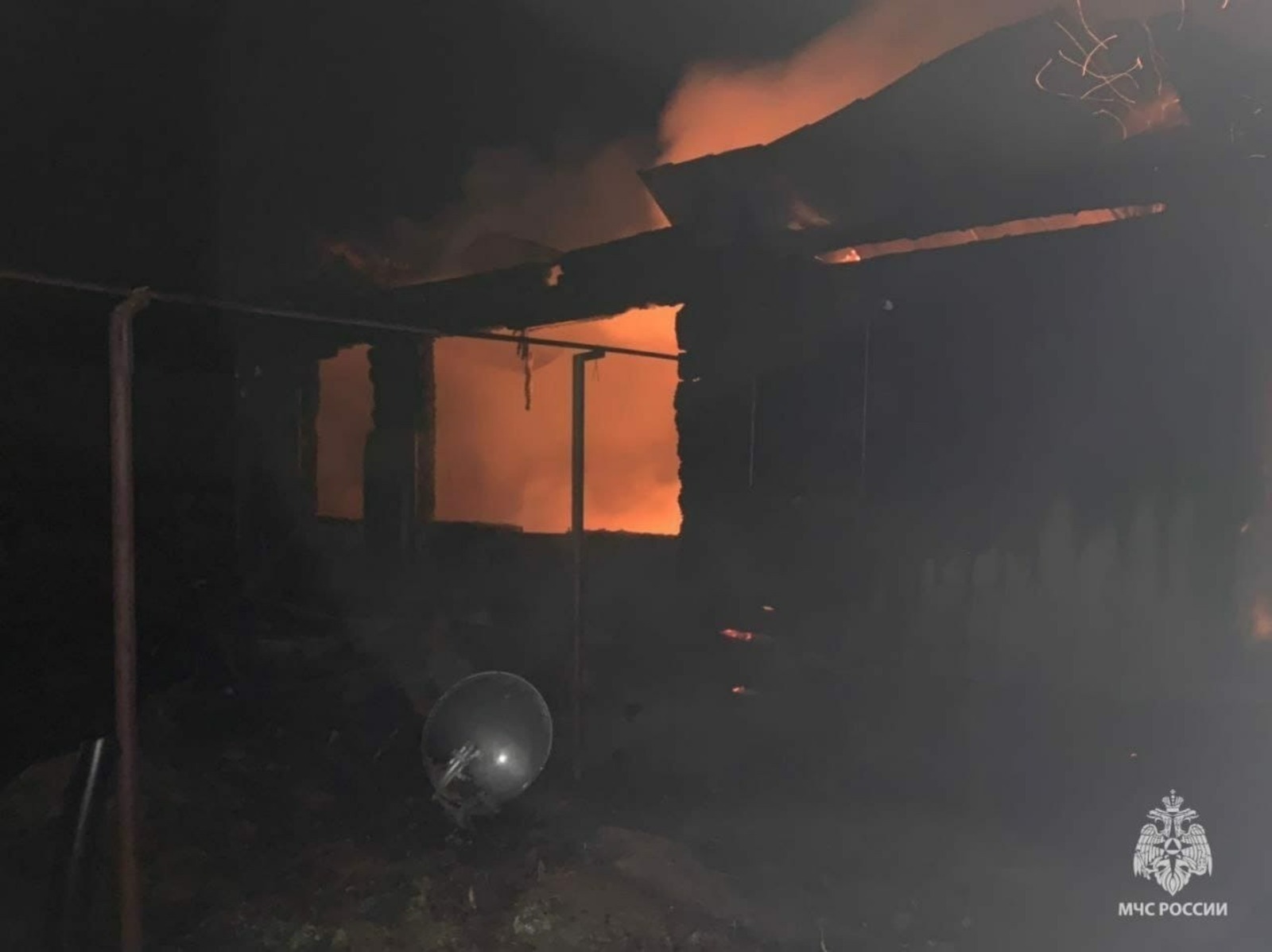 В Башкирии во время пожара заживо сгорел пожилой мужчина