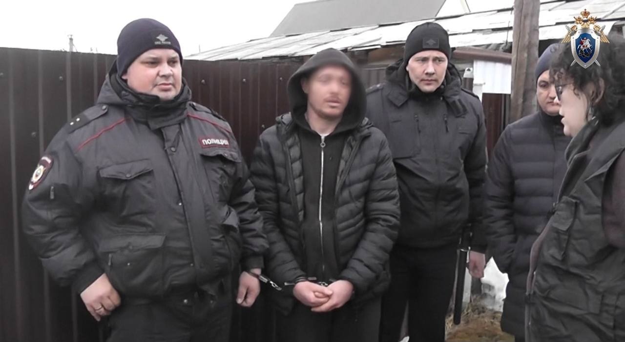 Замотал скотчем рот и нос: в Башкирии брат убил сестру