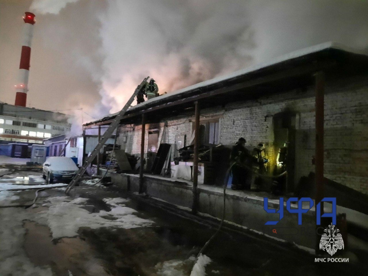В Уфе ликвидировали крупный пожар