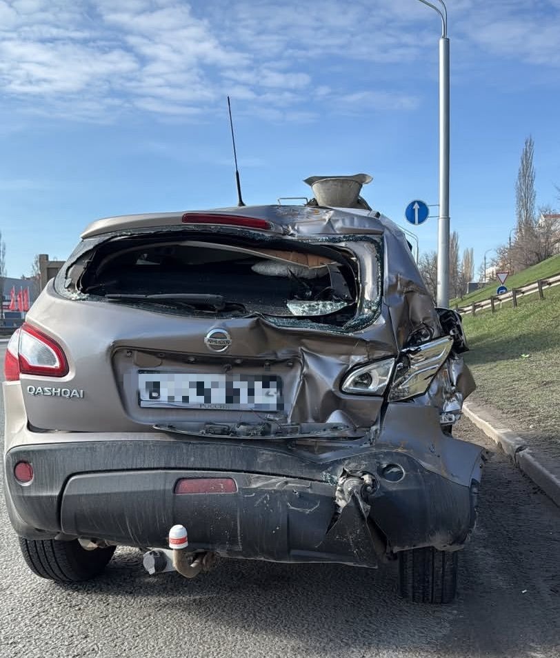 Уфимский блогер Рустам Набиев попал в аварию