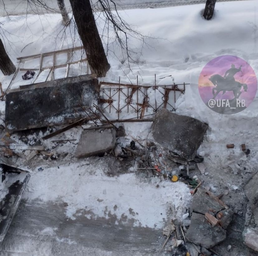 В Уфе рухнул балкон жилого дома